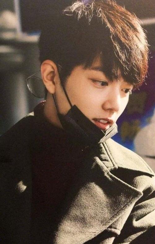 娱乐圈爆料肖战郑爽,肖战郑爽疑因感情纠葛引发热议